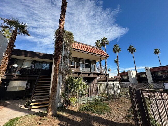 Building Photo - Beautiful 1 Bedroom 1 Bath!!! Unit Ready for MOVE IN!!!