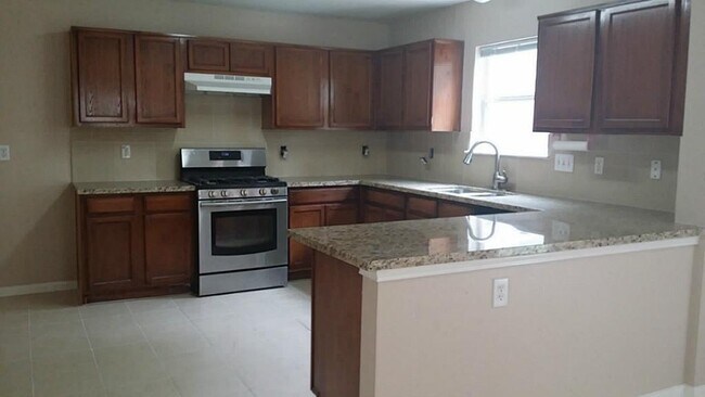 Foto del edificio - 7914 Blue Wahoo Ln