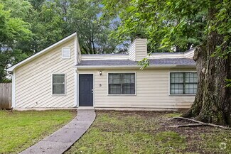 Building Photo - 5009 Hawthorne Ct
