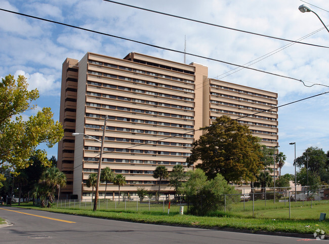 Foto del edificio - Centennial Towers