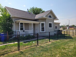 Building Photo - 500 C Avenue