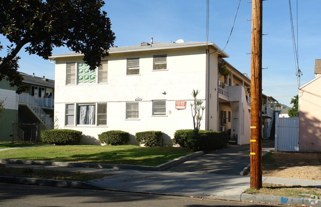 Building Photo - 1011 E Garfield Ave