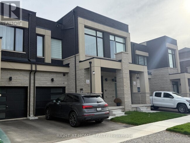 Building Photo - 1187 Dartmouth Cres