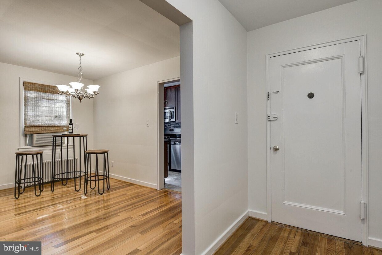 2402 Colston Dr Unit 2402C, Silver Spring, MD 20910 Apartment for