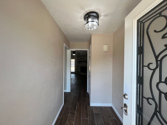 Foto del edificio - North Richland Hills Texas Townhome For Rent