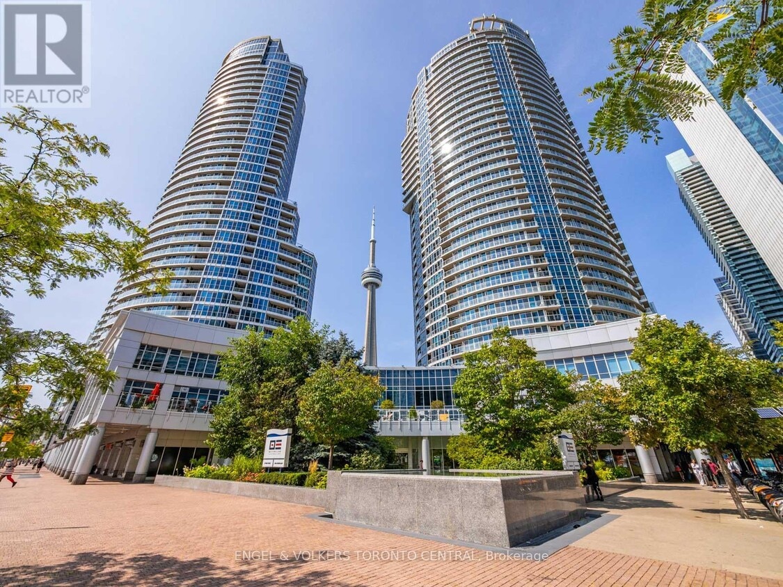 Primary Photo - 208 Queens Quay W