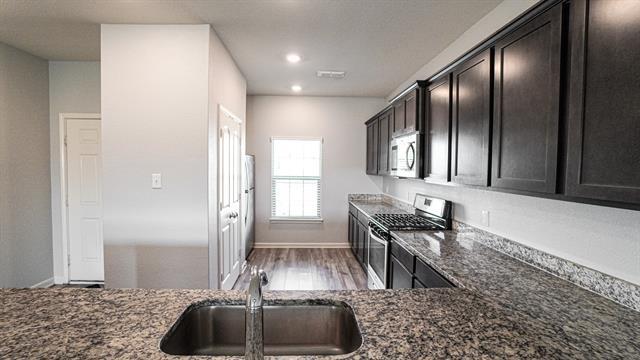 Building Photo - 3012 Villegas Wy