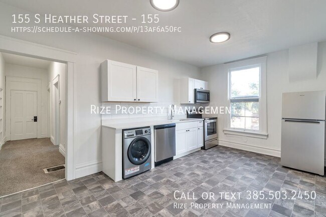 Building Photo - Charming Apartment in Great Location! Up t...