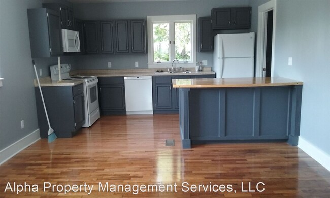 Building Photo - 2 br, 2 bath House - 223 W North