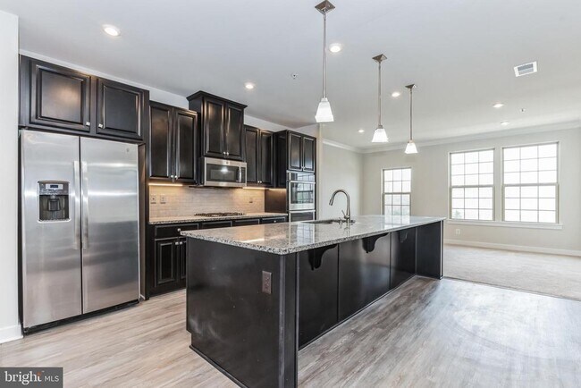 Foto del edificio - 14506 Mattawoman Dr