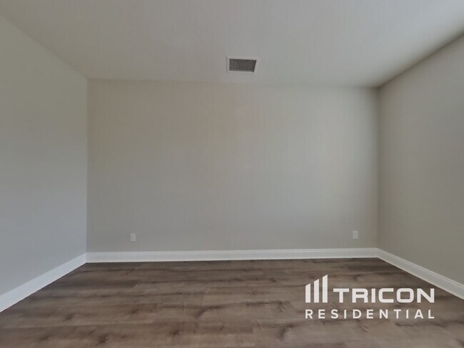 Foto del edificio - 28320 Spring Creek Way