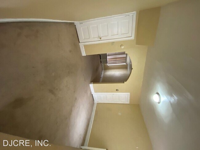 Building Photo - 3 br, 1 bath House - 230 Grange Avenue
