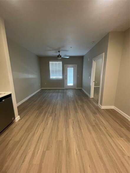 Foto del edificio - 20525 Ella Blvd