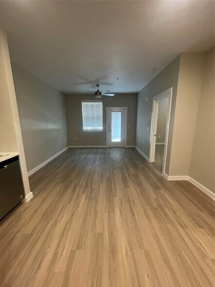 Foto del edificio - 20525 Ella Blvd