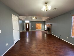 Foto del edificio - 11703 S Fir Ave