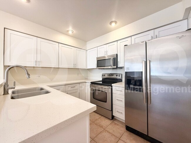 Building Photo - 1717 E Union Hills Dr