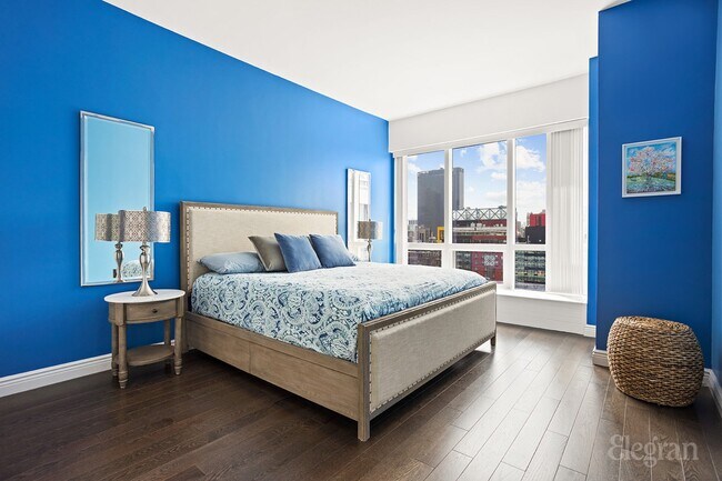 Foto del edificio - 350 W 42nd St