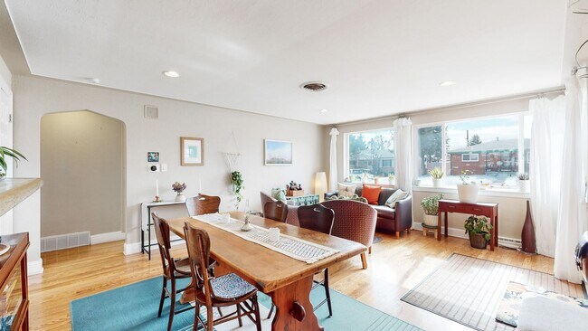 Building Photo - Beautifully Single Family Home Near Olde Town Arvada!