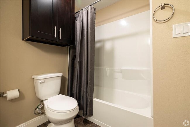 Building Photo - 3730 Boettcher Dr