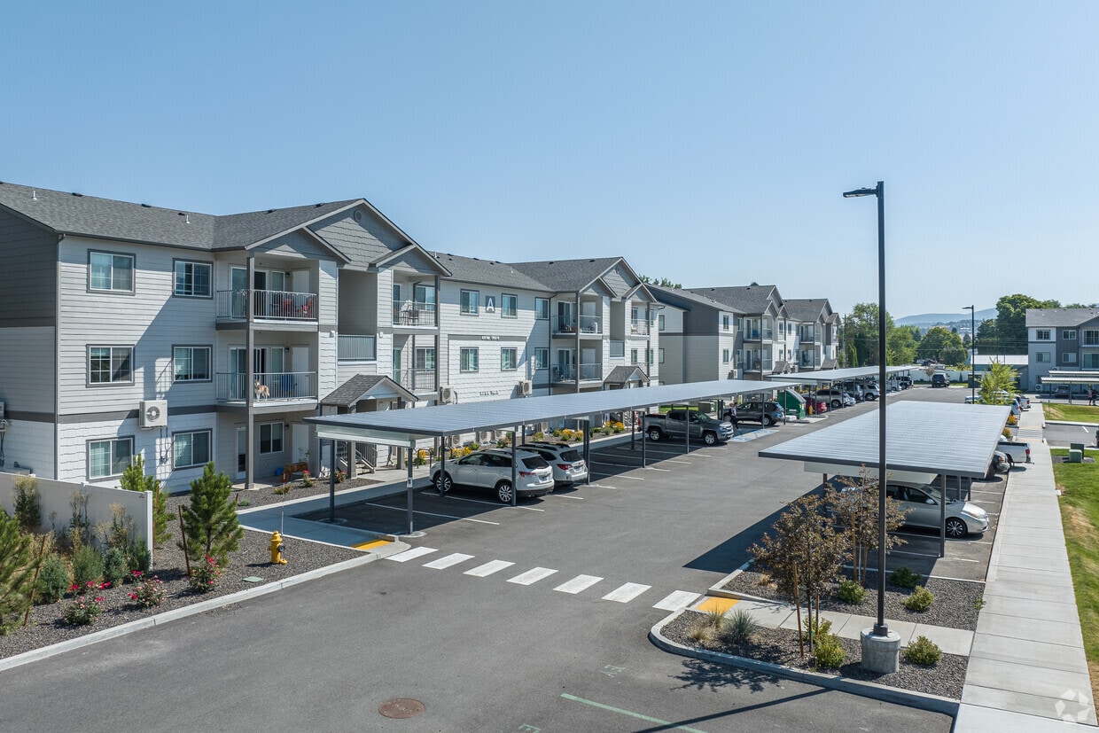 Eleven6 Barker Apartments in Spokane Valley, WA