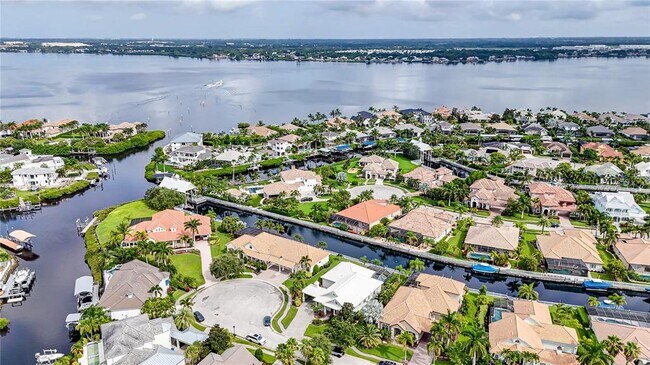 Building Photo - 4709 Mainsail Dr