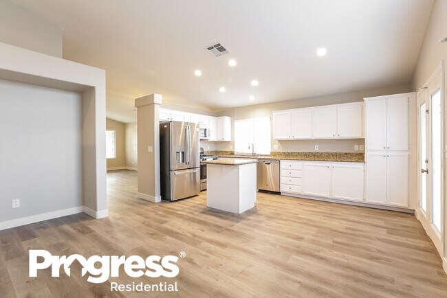 Foto del edificio - 4804 Minturn Ave