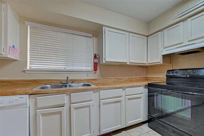 Foto del edificio - 10075 Westpark Dr