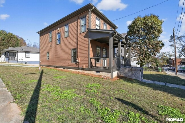 Building Photo - 237 Crumley St SW