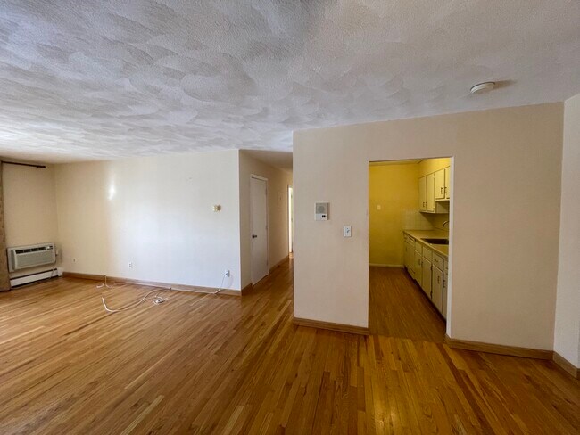 Foto del edificio - 611 Watertown St