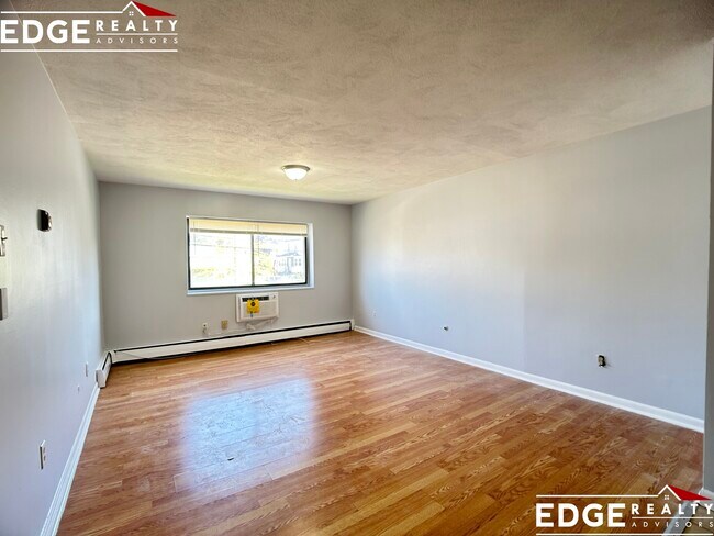 Foto del edificio - 35 Glencoe St