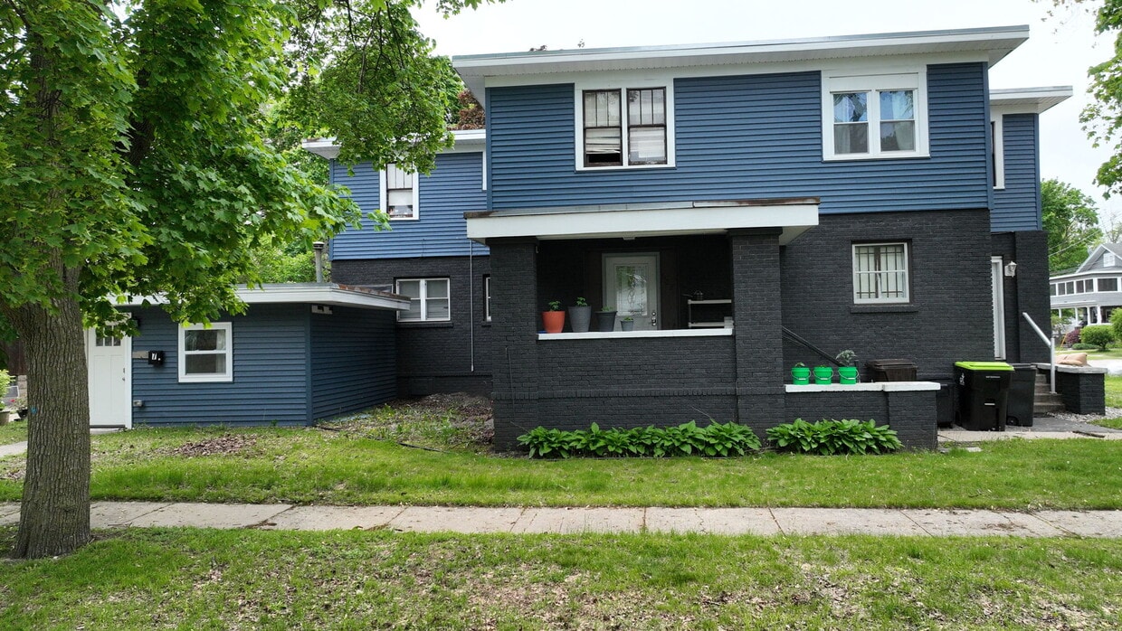 Primary Photo - 602 Townsend St