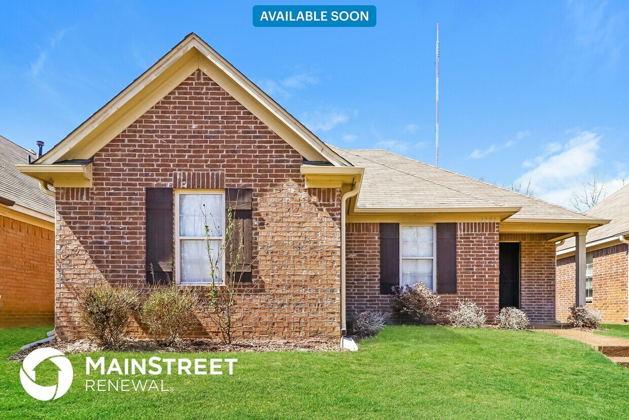 Primary Photo - 1021 Crayton Ridge Dr