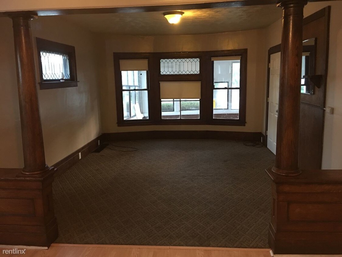 268 Cesar E Chavez Ave Unit 1, Pontiac, MI 48342 Condo for Rent in