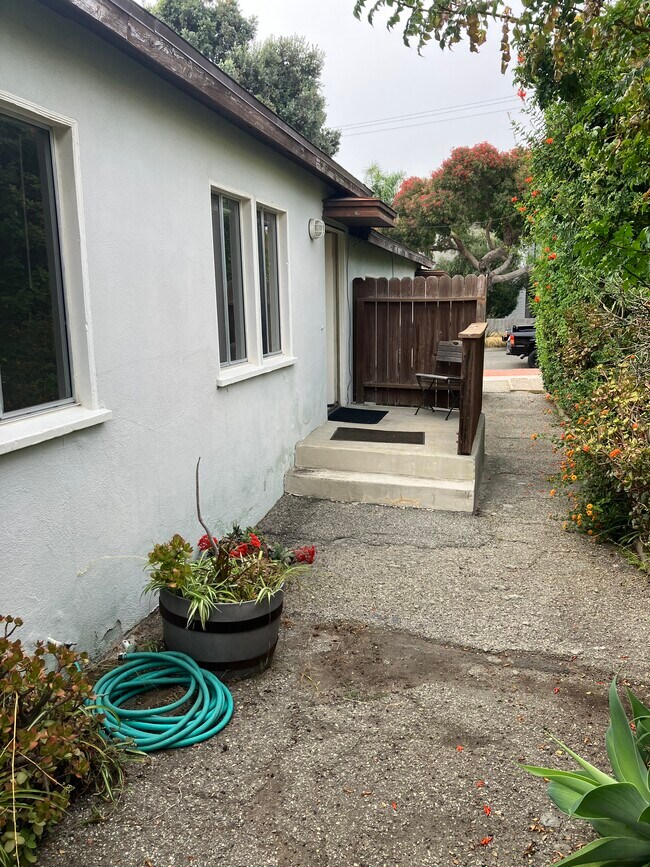 Porch area, room for plants - 532 Avenue C
