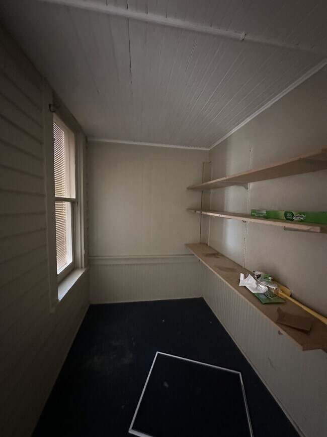 Foto del edificio - Great 3 bed 1 bath close to campus! Available June 1st