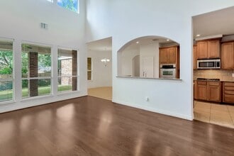 Building Photo - 27 Frontera Cir