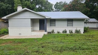 Building Photo - 1108 Cuerno St