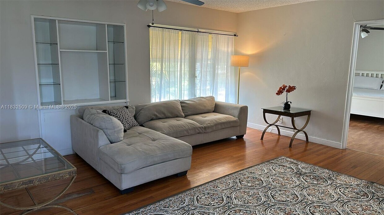 Foto principal - 90 Isle of Venice Dr