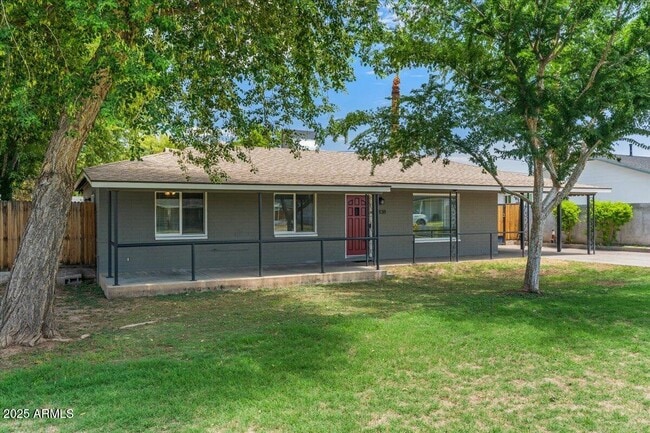 Building Photo - 838 E Belmont Ave