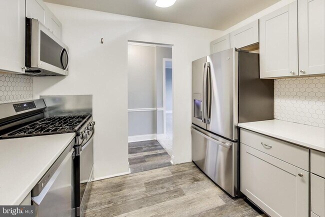 Foto del edificio - 5340 Holmes Run Pkwy