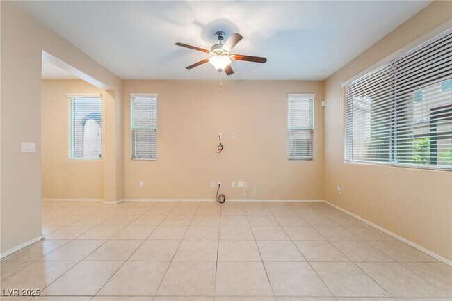 Foto del edificio - 7645 Lots Hills Dr