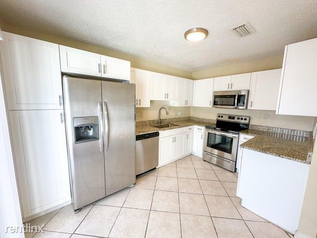 Foto del edificio - 3 br, 2.5 bath House - 1919 N Congress Ave