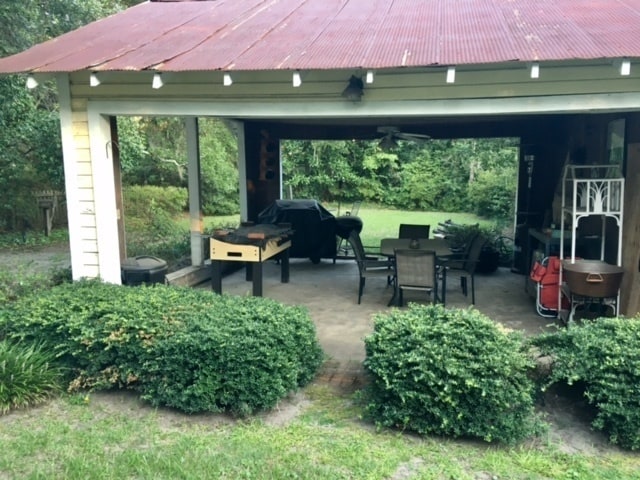 Building Photo - Charming and spacious 3 bedroom cottage in downtown Conway!