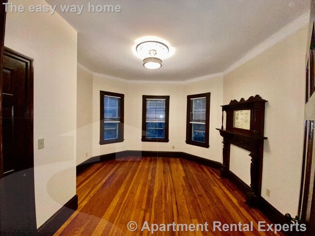 Building Photo - Davis Square * Updated - New appliances + ...