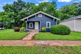 Building Photo - 848 42nd Pl N