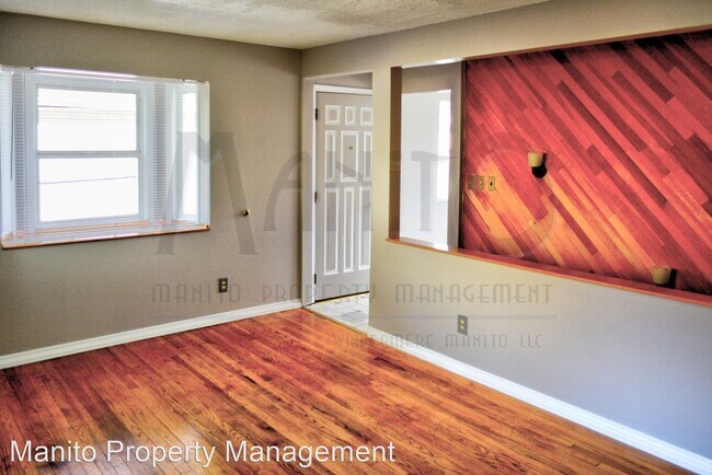 Building Photo - 3 br, 1 bath House - 706 E Rowan Avenue