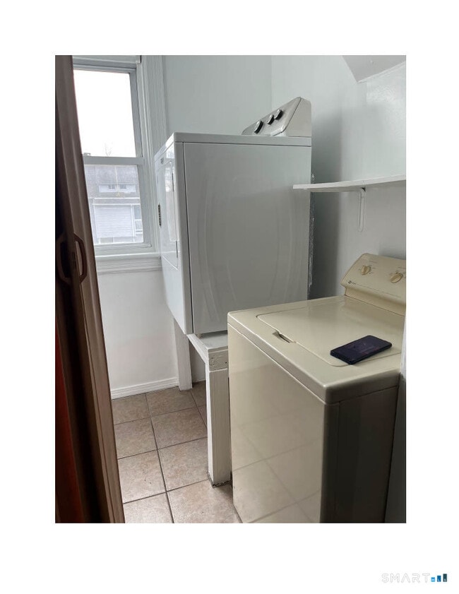 Foto del edificio - 1391 Park Ave