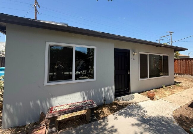 Foto del edificio - 7184 Amherst St