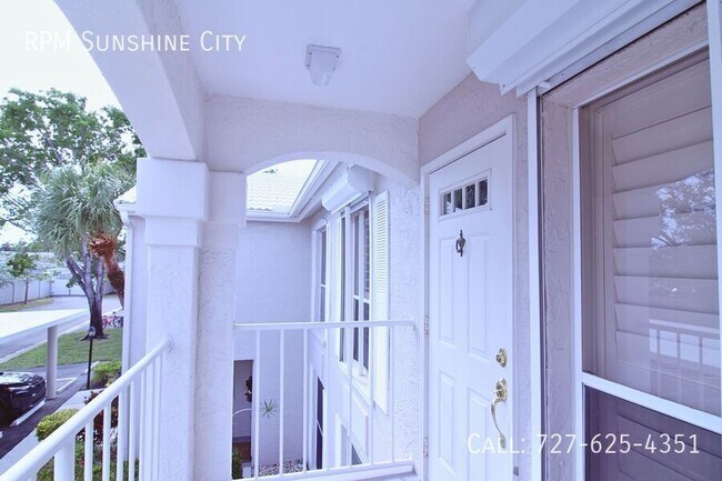 Foto del edificio - 893 Gulf Pavillion Dr