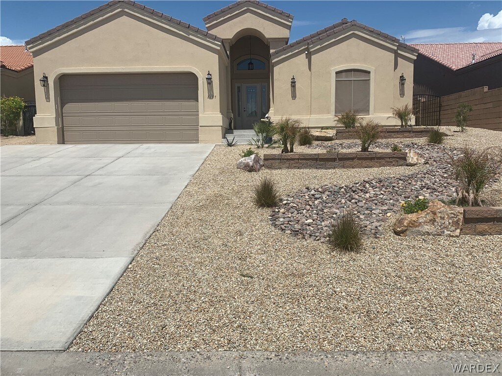 Primary Photo - 2207 Bella Vista Dr